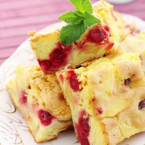 Raspberry and apple cake | Bidfood recipes