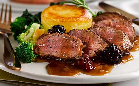 Venison with a Blackberry and Apple Sauce | Bidfood
