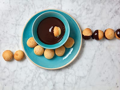 Baked dough balls