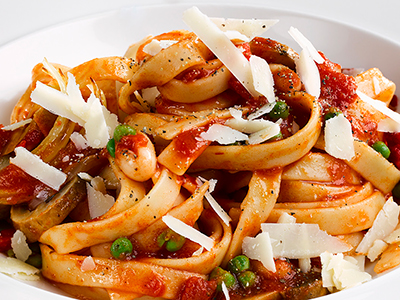 Farmhouse pasta with peas &amp; mushrooms - Bidfood