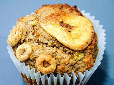Nestlé multigrain Cheerios & banana muffins - Bidfood