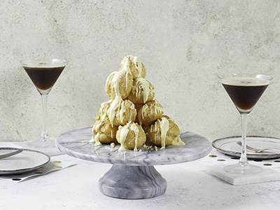 Raspberry & white chocolate profiteroles - Bidfood