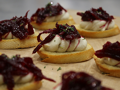 Creamy cashew spread with beetroot, cranberry & thyme - Bidfood