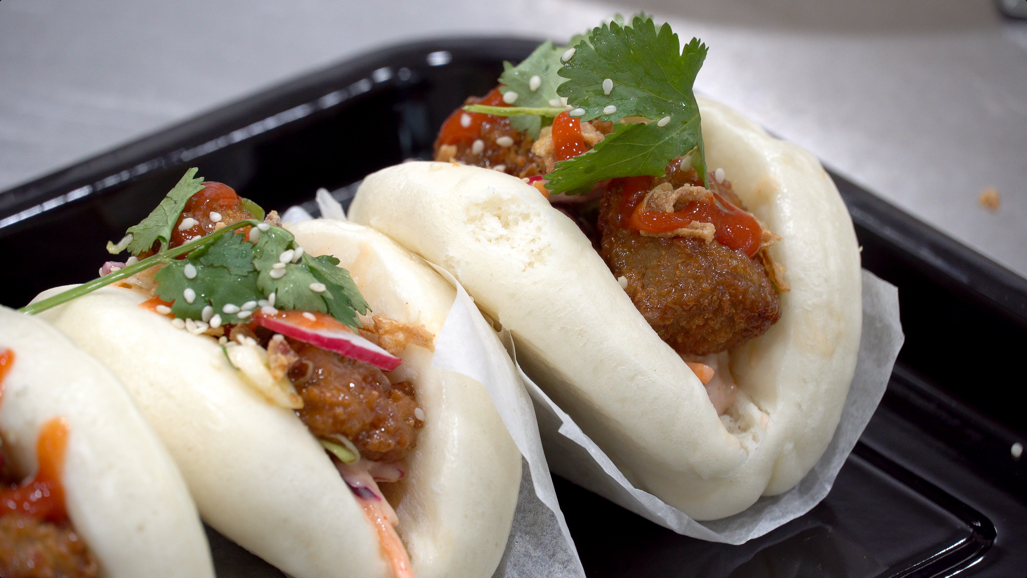 Fried chyck'n bao buns - Bidfood