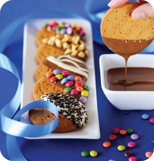 Chocolate fondue with McVitie’s Digestives - Bidfood