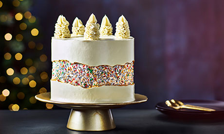 Dr Oetker Christmas Faultline Cake Recipe | Bidfood