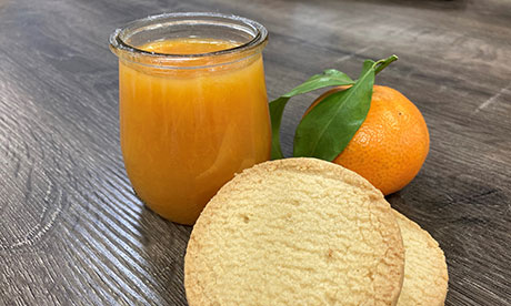 Burtons Biscuits balsamic peach compote and biscuits - Bidfood