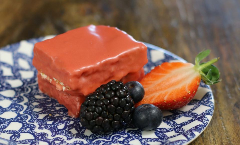 Fondant Fancies Recipe | Bidfood