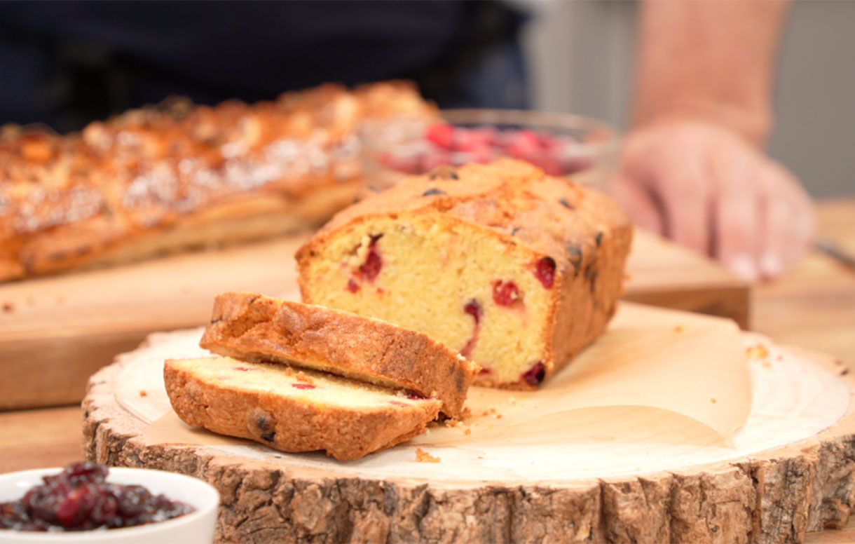 Cranberry and polenta loaf - Bidfood